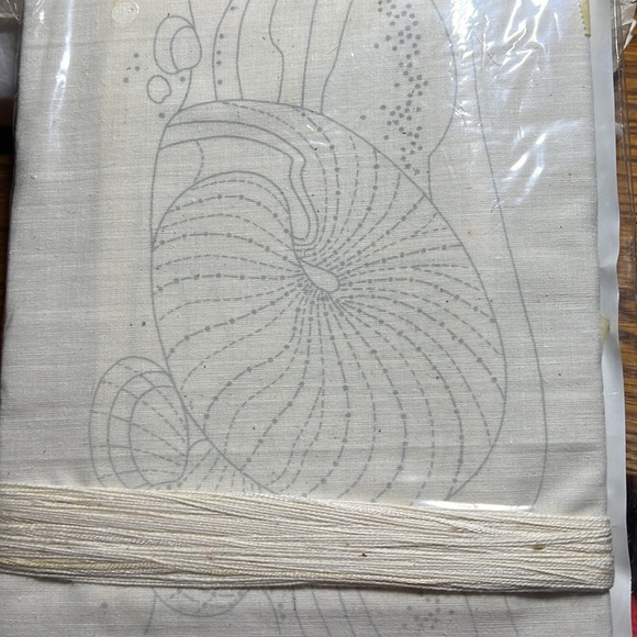 Vintage - Monarch Horizons take alongs “Nautilus Shell” - Picture 3 of 3